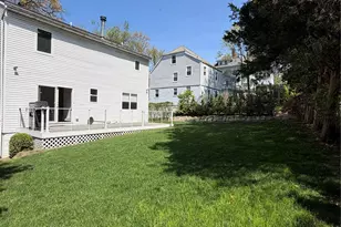 4 Lawrence Pl, Pelham, NY 10803 - Photo 27