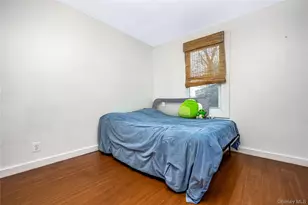 97 Berry St, Lindenhurst, NY 11757 - Photo 11