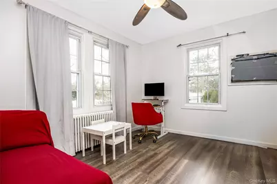 97 Berry Street, Lindenhurst, NY 11757 - Photo 9