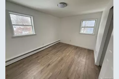 161 Glen Cove Avenue #2nd Fl, Glen Cove, NY 11542 - Photo 9