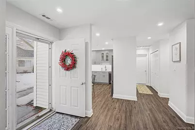 168 Gothic Circle, Manorville, NY 11949 - Photo 3