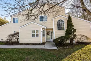 168 Gothic Cir, Manorville, NY 11949 - Photo 37