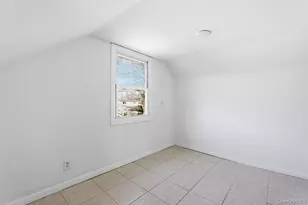 173 Ferndale Blvd, Islip, NY 11751 - Photo 11