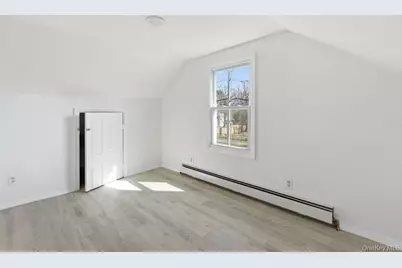 173 Ferndale Boulevard, Islip, NY 11751 - Photo 15