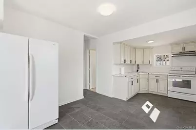 173 Ferndale Boulevard, Islip, NY 11751 - Photo 5