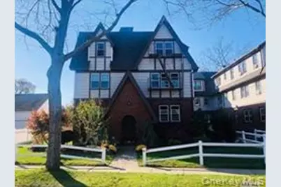 50 The Crescent #D4, Babylon, NY 11702 - Photo 1