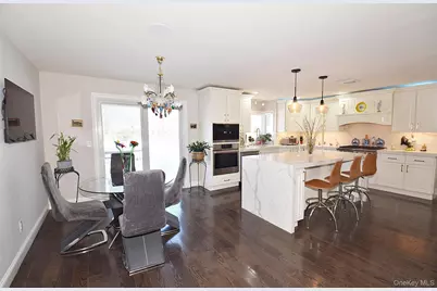 422 Mill River Road, Upper Brookville, NY 11771 - Photo 11