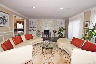 422 Mill River Road, Upper Brookville, NY 11771 - Photo 9