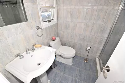 422 Mill River Road, Upper Brookville, NY 11771 - Photo 15