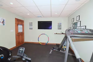 422 Mill River Rd, Upper Brookville, NY 11771 - Photo 33