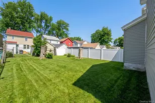 190-15 112th Ave, Saint Albans, NY 11412 - Photo 17