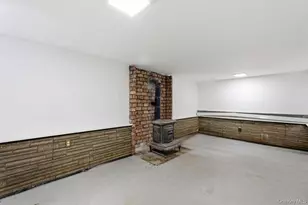 45 Meadowbrook Dr, Brentwood, NY 11717 - Photo 19