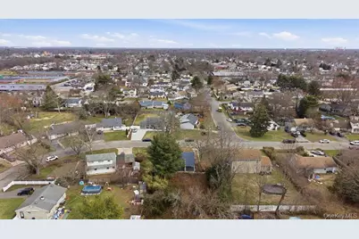 45 Meadowbrook Drive, Brentwood, NY 11717 - Photo 23