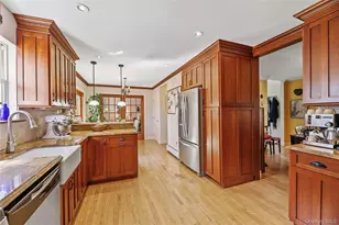 17 Jennifer Path, Westhampton Beach, NY 11978 - Photo 13