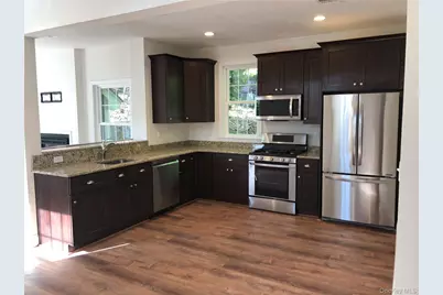 105 Liberty Avenue, Port Jefferson, NY 11777 - Photo 15