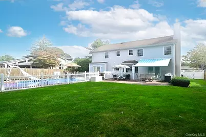 312 Cambon Avenue, Saint James, NY 11780 - Photo 21