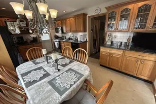 119 Jefferson St, East Islip, NY 11730 - Photo 7