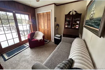 119 Jefferson Street, East Islip, NY 11730 - Photo 15