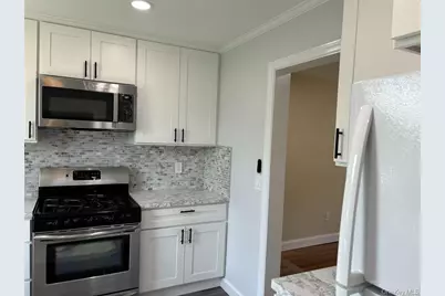 7 W Spruce Street, Islip, NY 11751 - Photo 3