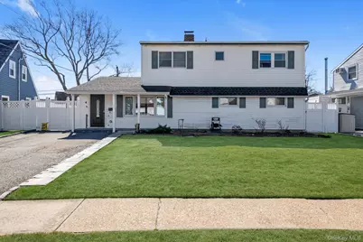 4 Carriage Lane, Levittown, NY 11756 - Photo 1