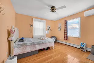 4 Carriage Ln, Levittown, NY 11756 - Photo 7