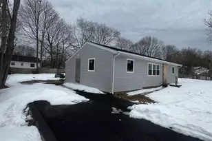 547 Taylor Ave, Patchogue, NY 11772 - Photo 3