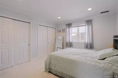 37 Harbor Lane, New Rochelle, NY 10805 - Photo 11