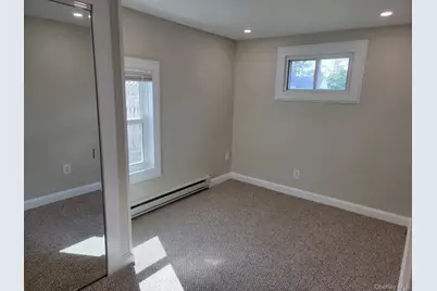 [Address not provided], Sayville, NY 11782 - Photo 7