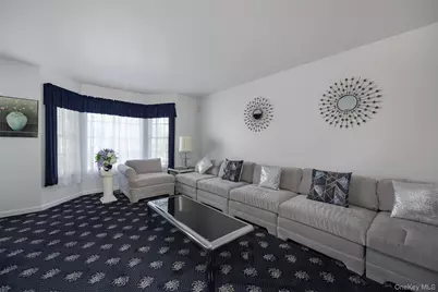 8 Toms Way, Poughkeepsie, NY 12603 - Photo 7