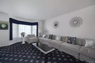 8 Toms Way, Poughkeepsie, NY 12603 - Photo 7