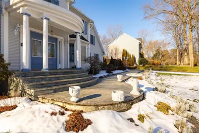 8 Toms Way, Poughkeepsie, NY 12603 - Photo 3