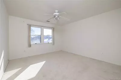 22 Ridgewood Drive, Wantagh, NY 11793 - Photo 19