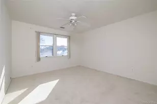 22 Ridgewood Dr, Wantagh, NY 11793 - Photo 19