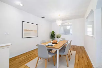 22 Ridgewood Drive, Wantagh, NY 11793 - Photo 11