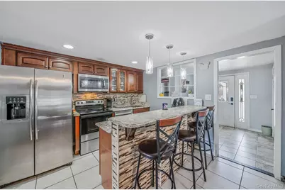 54 Pacific Avenue, Deer Park, NY 11729 - Photo 7