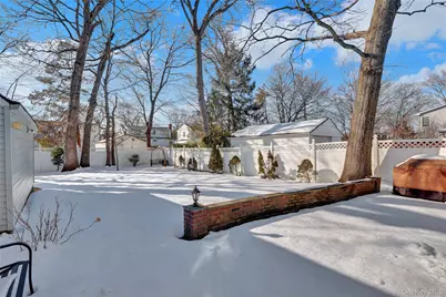 1526 Rhode Avenue, Merrick, NY 11566 - Photo 19