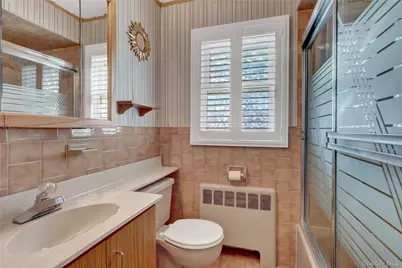 1526 Rhode Avenue, Merrick, NY 11566 - Photo 9