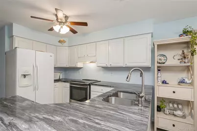 11 Olive Street, Lake Grove, NY 11755 - Photo 11