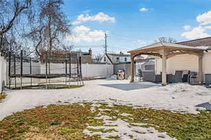 739 N Ascan St, Elmont, NY 11003 - Photo 29