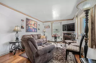 739 N Ascan St, Elmont, NY 11003 - Photo 7