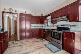 739 N Ascan St, Elmont, NY 11003 - Photo 11