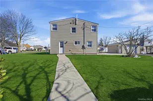 102 Old Farm Rd, Levittown, NY 11756 - Photo 25