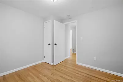 102 Old Farm Road, Levittown, NY 11756 - Photo 17