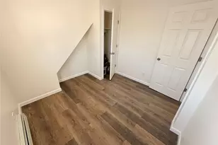 351 Roquette Ave, Floral Park, NY 11001 - Photo 3