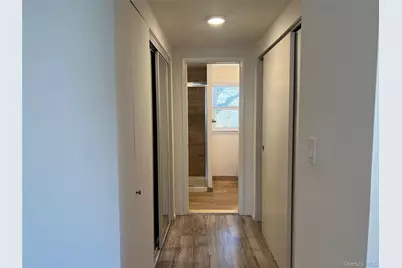 11 Pulaski Place #B, Port Washington, NY 11050 - Photo 9