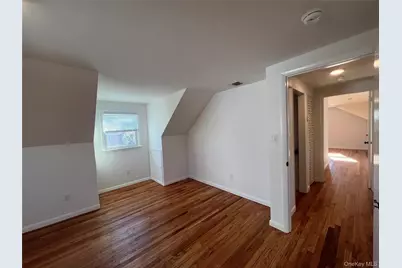 11 Pulaski Place #B, Port Washington, NY 11050 - Photo 7