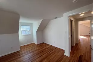 11 Pulaski Pl, Port Washington, NY 11050 - Photo 7