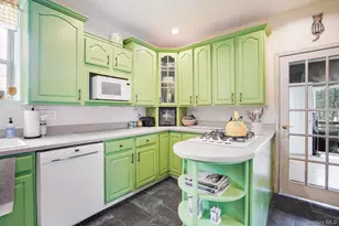 645 Gardnertown Rd, Newburgh, NY 12550 - Photo 13