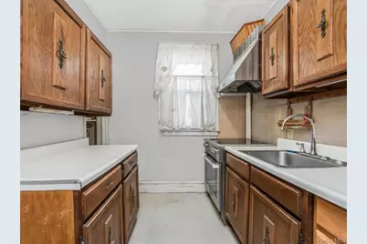 139-37 87th Road, Jamaica, NY 11435 - Photo 5
