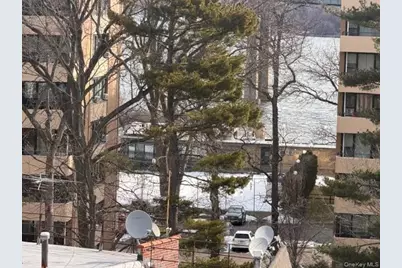 10-24 166th Street #7C, Whitestone, NY 11357 - Photo 7